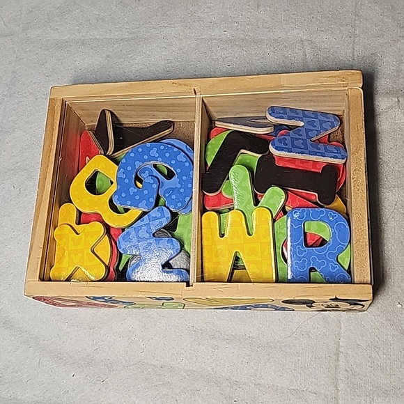 Disney Magnetic Alphabet Letters - Picture 2 of 4